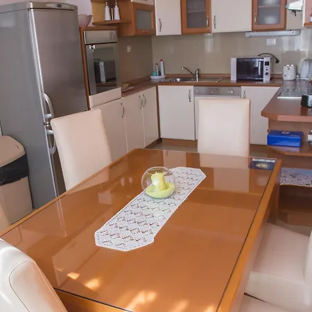 アパート Baco スプリト